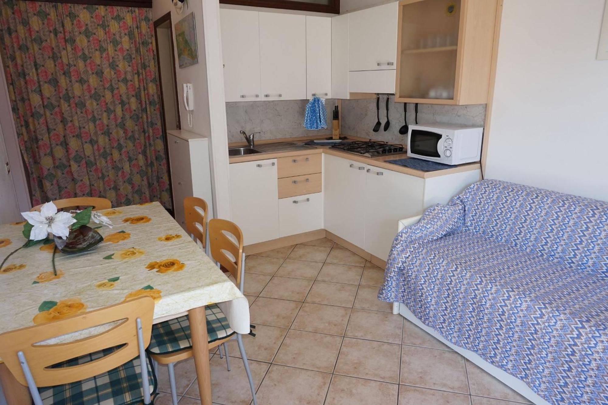 Appartamenti La Torre Lignano Sabbiadoro Quarto foto